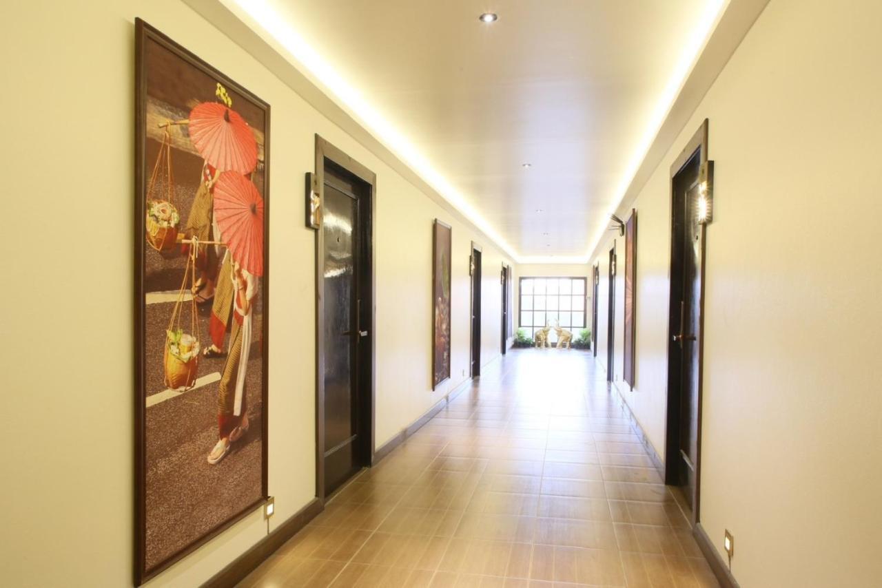 Thapaeplacehotel Chiang Mai Exterior photo