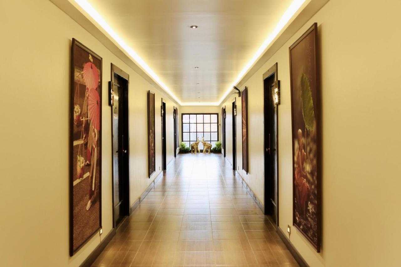 Thapaeplacehotel Chiang Mai Exterior photo
