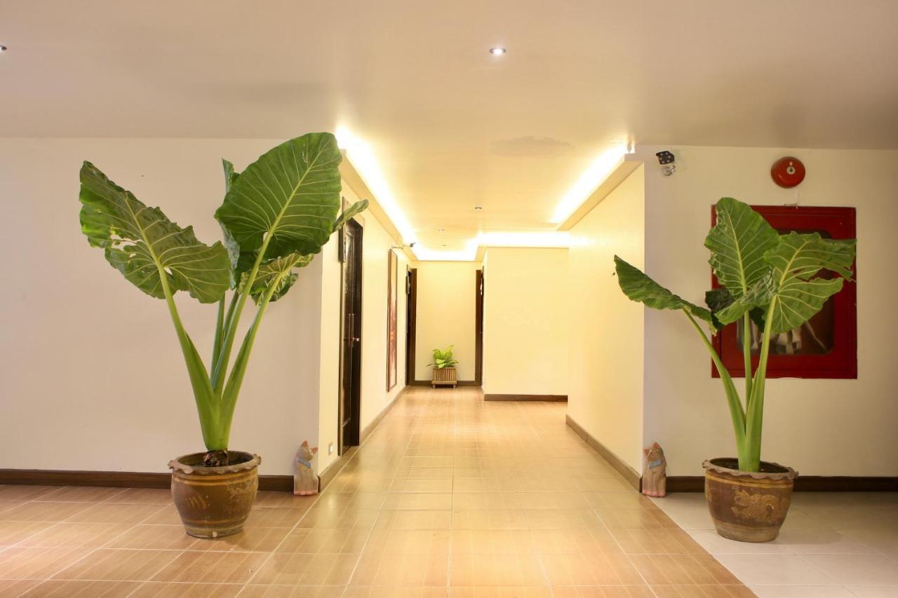 Thapaeplacehotel Chiang Mai Exterior photo