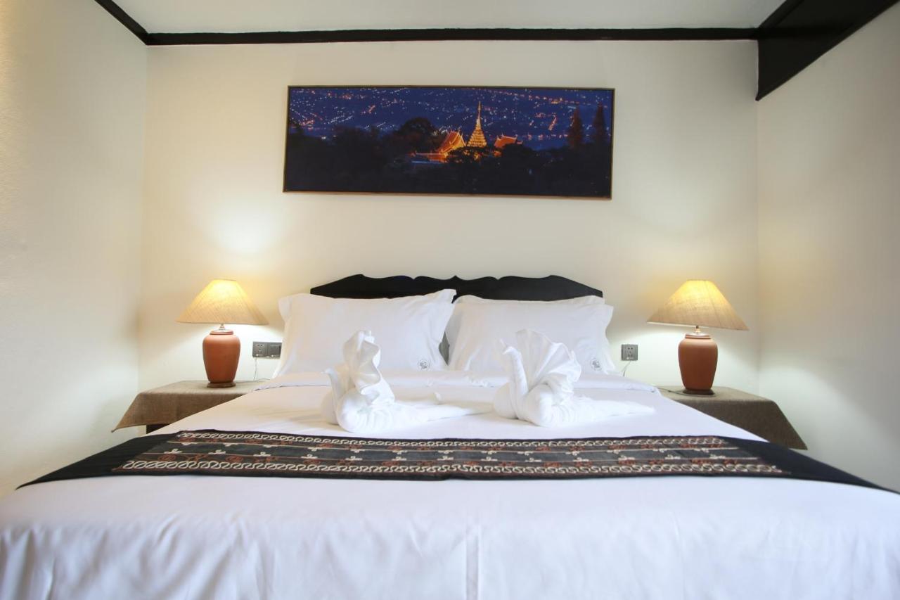 Thapaeplacehotel Chiang Mai Exterior photo